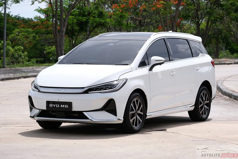 MPV mới này của BYD mà về Việt Nam thì Innova phải dè chừng: Nhiều trang bị hiện đại, chạy 500km/sạc- Ảnh 1.