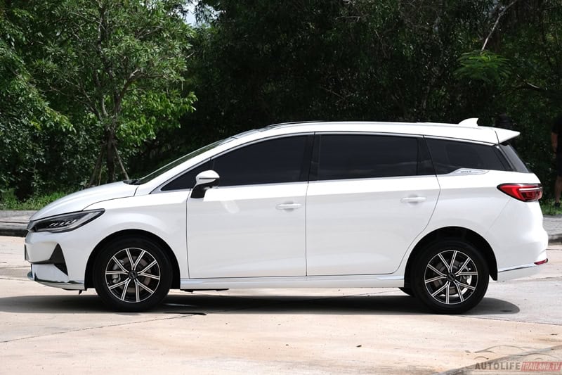 MPV mới này của BYD mà về Việt Nam thì Innova phải dè chừng: Nhiều trang bị hiện đại, chạy 500km/sạc- Ảnh 11.