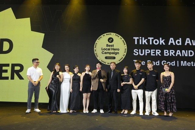 Một startup thời trang Việt vượt qua GrabFood, L’Oreal, P&G, giành giải chiến dịch thương mại hiệu quả nhất của TikTok: