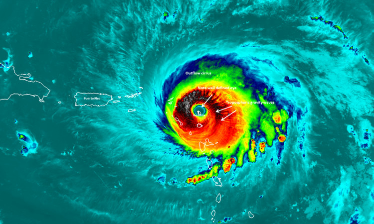 Mắt bão Irma trong ảnh vệ tinh.