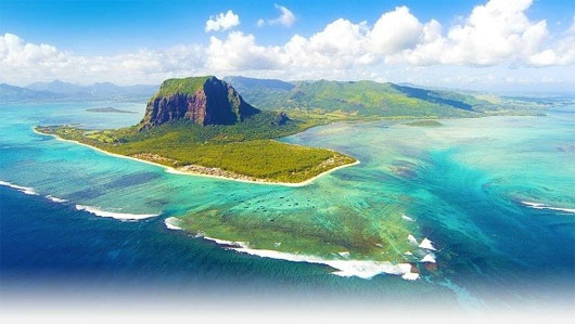 Vẻ đẹp kì diệu: “thác nước dưới biển” tại đảo Mauritius