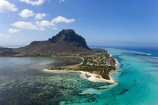 Vẻ đẹp kì diệu: “thác nước dưới biển” tại đảo Mauritius