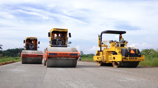 Hình hài bất ngờ ở "siêu dự án" hàng chục nghìn tỷ đi qua 7 quận, huyện ở Hà Nội sau 1 năm thi công- Ảnh 15.